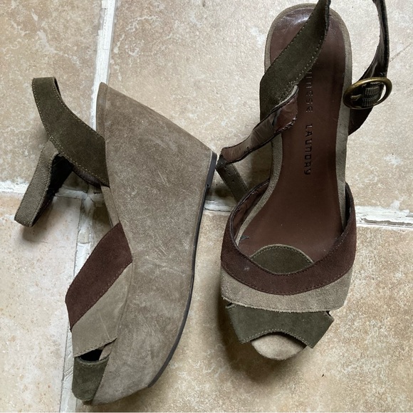 CHINESE LAUNDRY suede platform wedge sandal in violet, grey & olive - Picture 4 of 4
